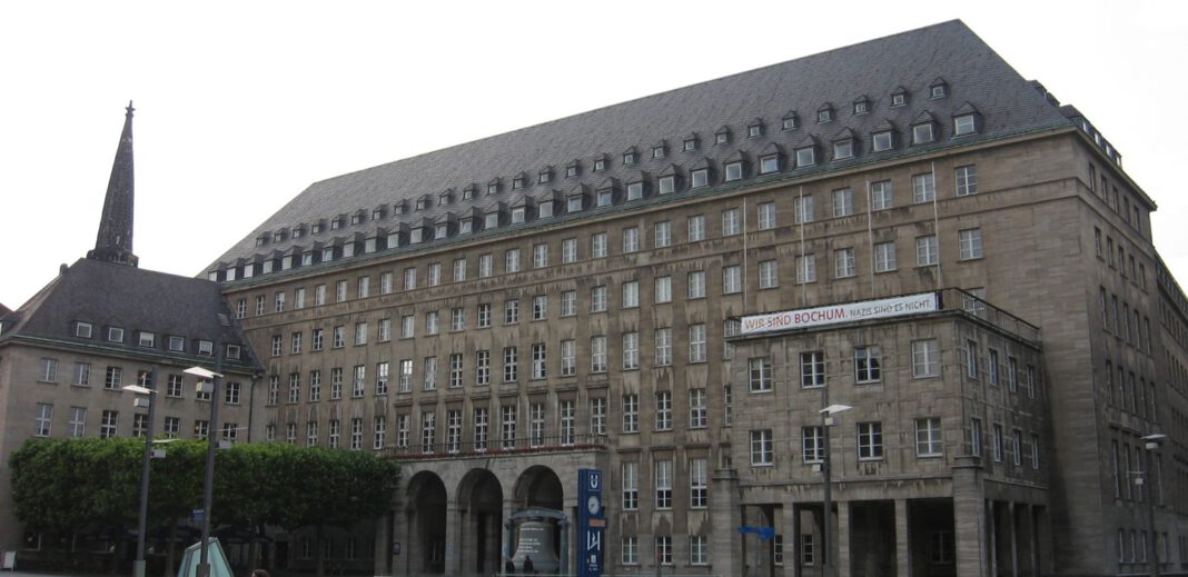 Bochumer Rathaus empfängt internationale Studierende aus rund 140 Ländern