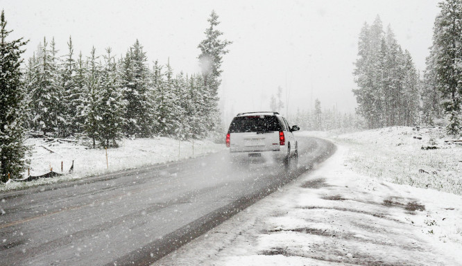 Die wichtigsten Autoteile für den Winter: Must-Haves für extreme Wetterbedingungen