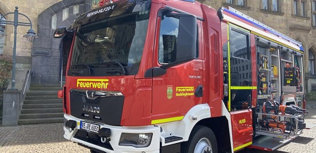 Feuerwehr mahnt zu Vorsicht bei anhaltender Hitze: Gesundheit und Brandgefahr im Blick