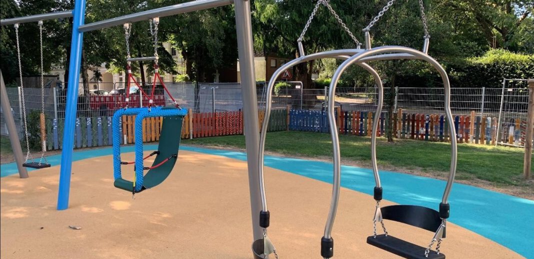Neuer inklusiver Spielplatz am Schloßberg öffnet vor offizieller Einweihung