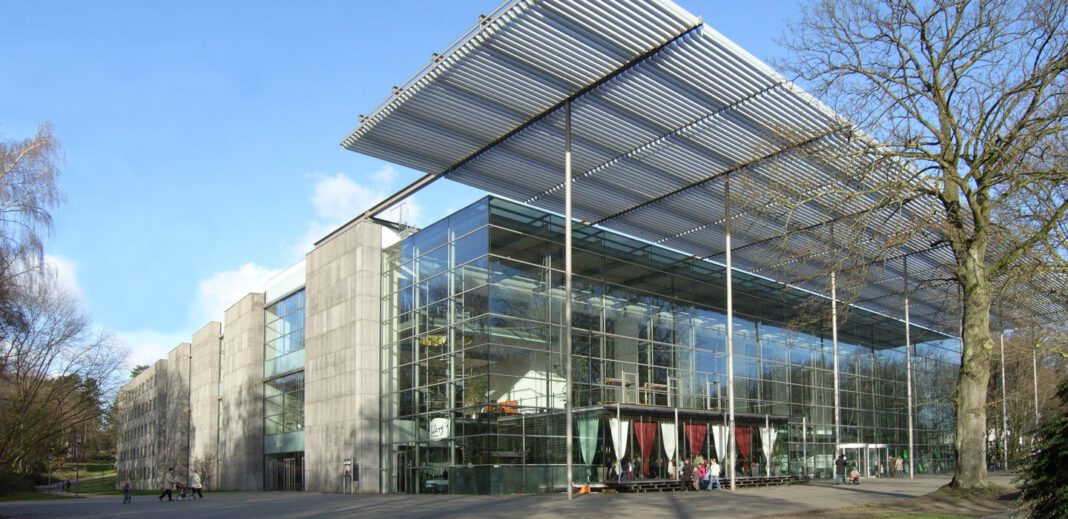 Weihnachtsrevue Akte X Mas im Ruhrfestspielhaus am 16. Dezember